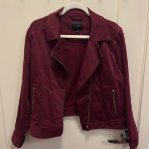 Maroon cropped jacket